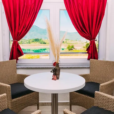 Markesic Ramsko Jezero * Prozor